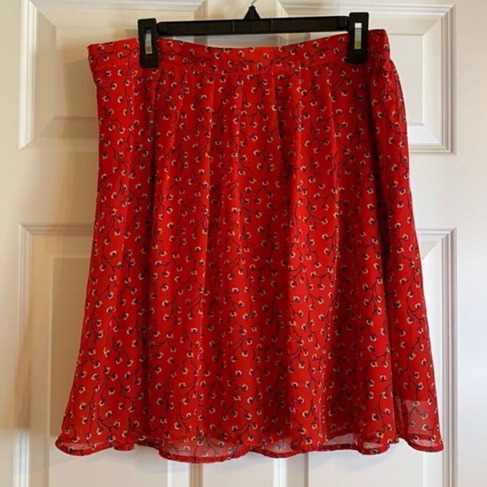 Old Navy size large red floral lined skirt